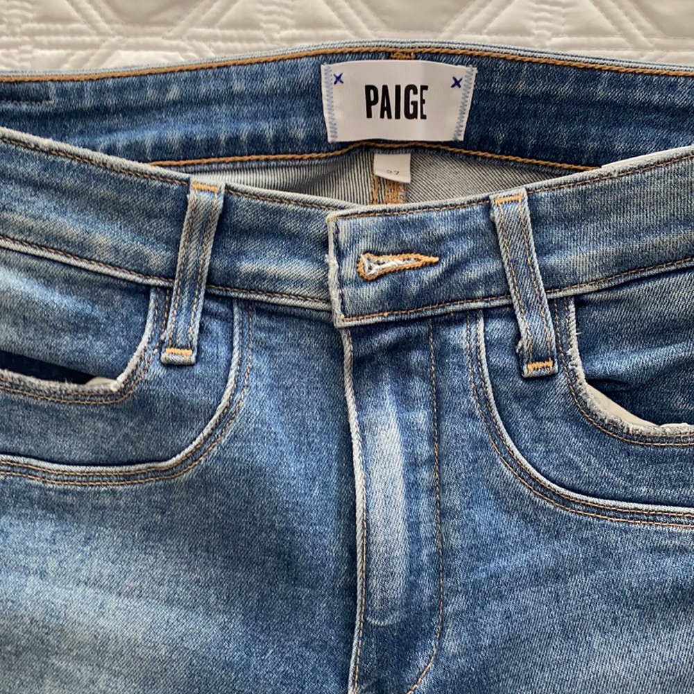 PAIGE denim skinny jeans. 💙